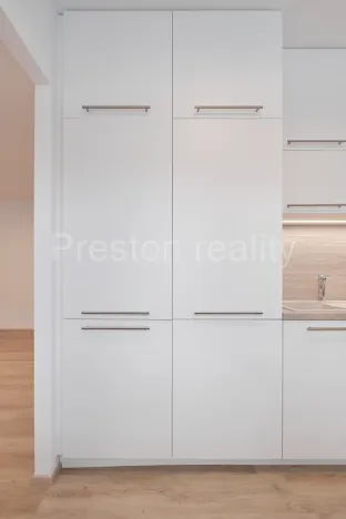 Pronájem bytu 2+kk, Praha - Vršovice, Arménská, 51 m2