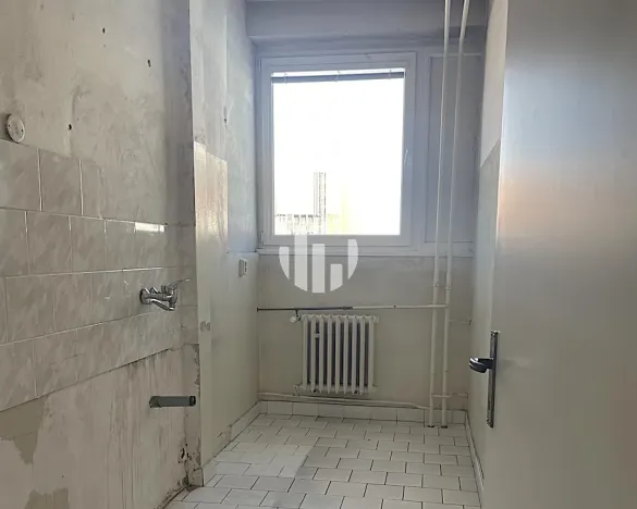 Pronájem kanceláře, Praha - Malešice, Teplárenská, 220 m2