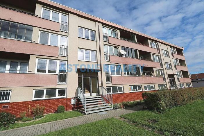 Pronájem bytu 3+1, Praha - Radotín, Kraslická, 84 m2