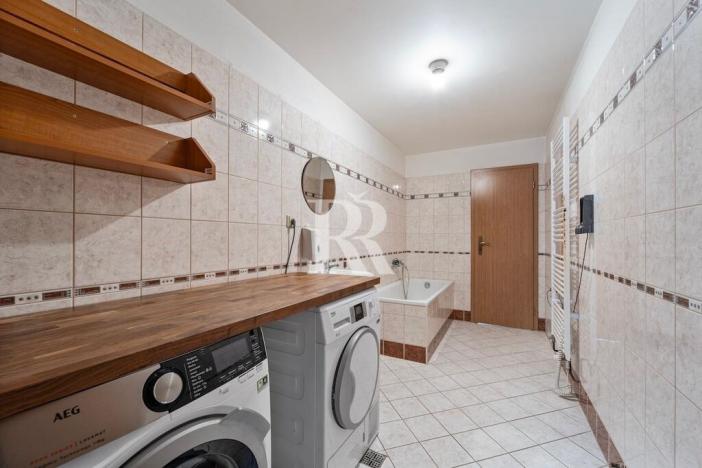 Prodej rodinného domu, Libčany, 280 m2