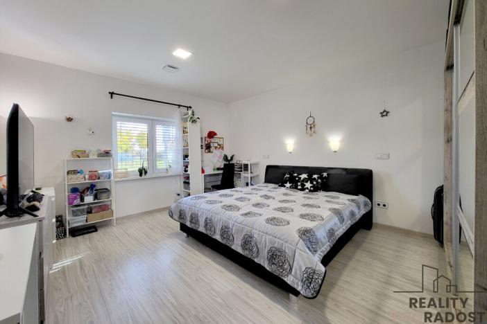 Prodej rodinného domu, Hrádek, 165 m2