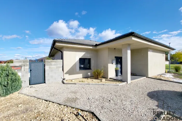 Prodej rodinného domu, Hrádek, 165 m2