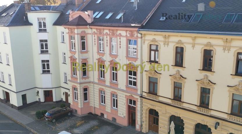 Prodej bytu 2+1, Opava, Zacpalova, 71 m2