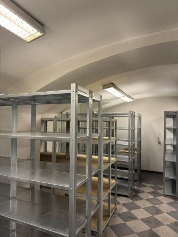 Pronájem skladu, Praha - Vinohrady, Italská, 108 m2