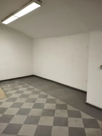 Pronájem skladu, Praha - Vinohrady, Italská, 108 m2