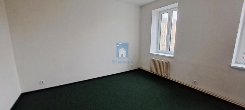 Pronájem bytu 1+kk, Plzeň, Černická, 28 m2