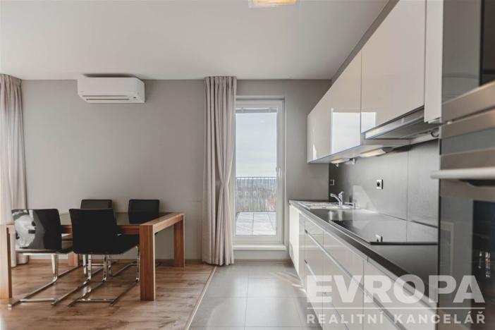 Prodej bytu 3+kk, Praha - Kobylisy, Ke Stírce, 77 m2