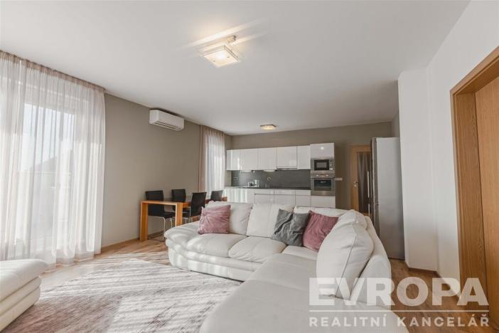 Prodej bytu 3+kk, Praha - Kobylisy, Ke Stírce, 77 m2