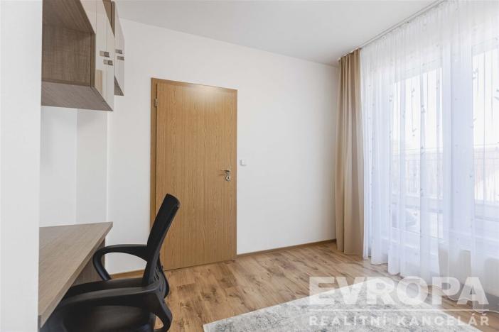 Prodej bytu 3+kk, Praha - Kobylisy, Ke Stírce, 77 m2