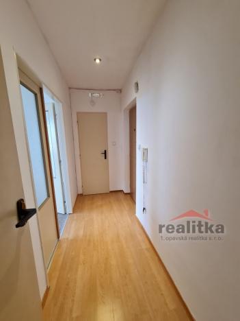 Pronájem bytu 1+1, Opava, Bílovecká, 38 m2