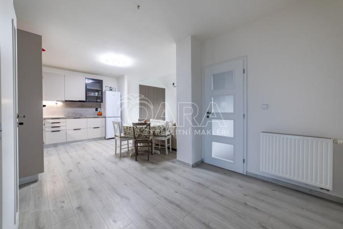 Prodej bytu 5+kk, Holubice, Za Dvorem, 117 m2