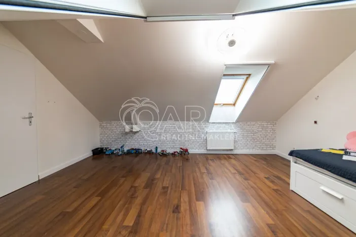 Prodej bytu 5+kk, Holubice, Za Dvorem, 117 m2