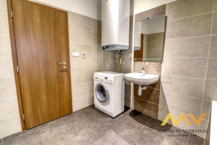 Pronájem bytu 2+kk, Pardubice - Zelené Předměstí, K Višňovce, 58 m2