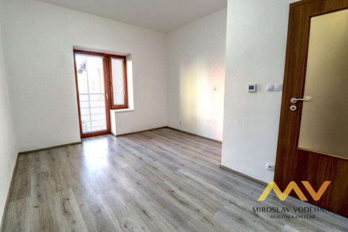 Pronájem bytu 2+kk, Pardubice - Zelené Předměstí, K Višňovce, 58 m2