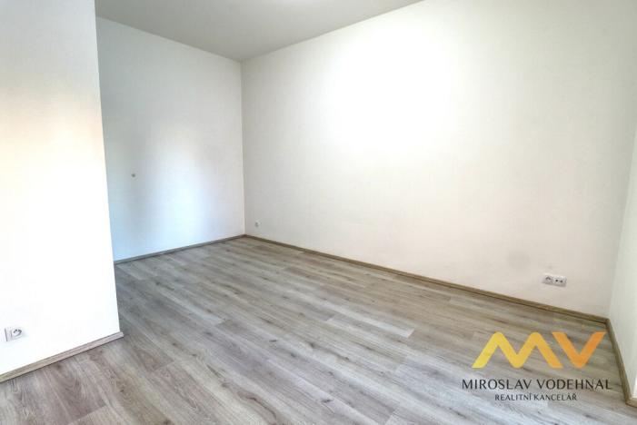 Pronájem bytu 2+kk, Pardubice - Zelené Předměstí, K Višňovce, 58 m2