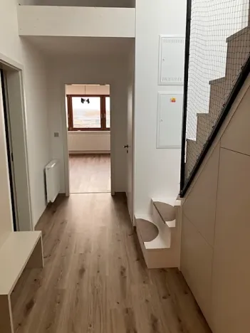 Pronájem bytu 2+kk, Praha - Prosek, Prosecká, 99 m2