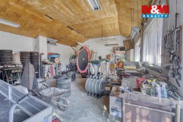 Prodej obchodního prostoru, Hradec Králové - Svinary, Podhůrská, 633 m2