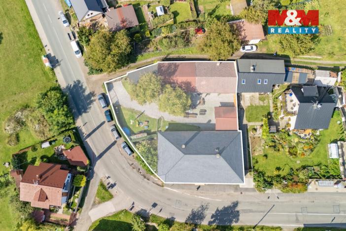 Prodej obchodního prostoru, Hradec Králové - Svinary, Podhůrská, 633 m2