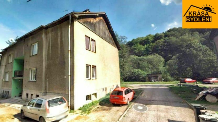 Prodej podílu 1/6 garáže, Hoštejn, 1 m2