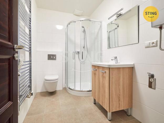 Pronájem atypického bytu, Žďár nad Sázavou, nám. Republiky, 52 m2