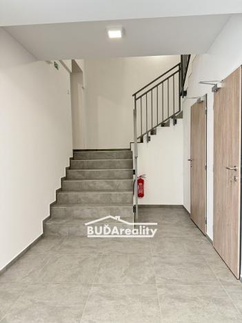 Pronájem bytu 1+kk, Otrokovice, tř. Osvobození, 32 m2