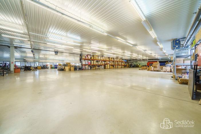 Prodej výrobních prostor, Krásno, Kladenská, 4900 m2