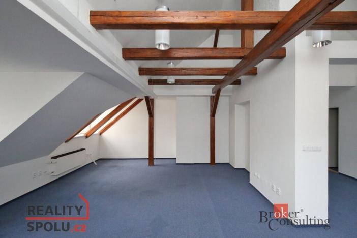 Pronájem kanceláře, Jablonec nad Nisou, Budovatelů, 180 m2