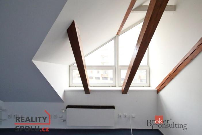 Pronájem kanceláře, Jablonec nad Nisou, Budovatelů, 180 m2