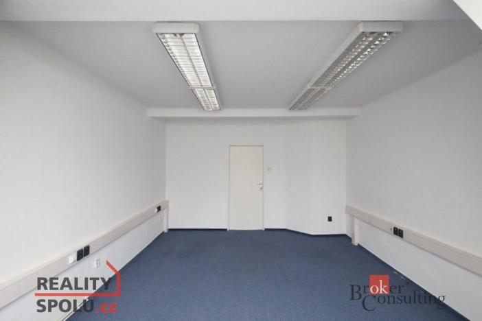 Pronájem kanceláře, Jablonec nad Nisou, Budovatelů, 180 m2