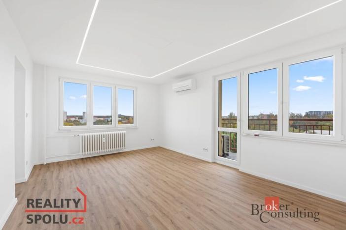 Pronájem bytu 2+kk, Pardubice - Zelené Předměstí, S. K. Neumanna, 53 m2