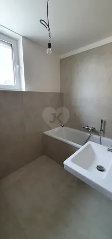 Pronájem bytu 2+kk, Praha - Královice, Ke Tvrzi, 117 m2