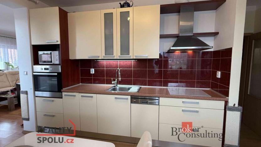 Prodej bytu 3+1, Sokolnice, Volejníkova, 79 m2