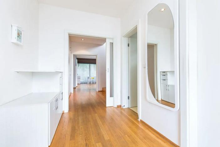 Pronájem vily, Statenice, 180 m2