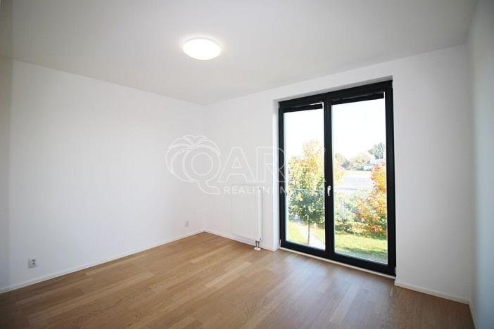 Pronájem bytu 3+kk, Praha - Kbely, Plzákova, 77 m2