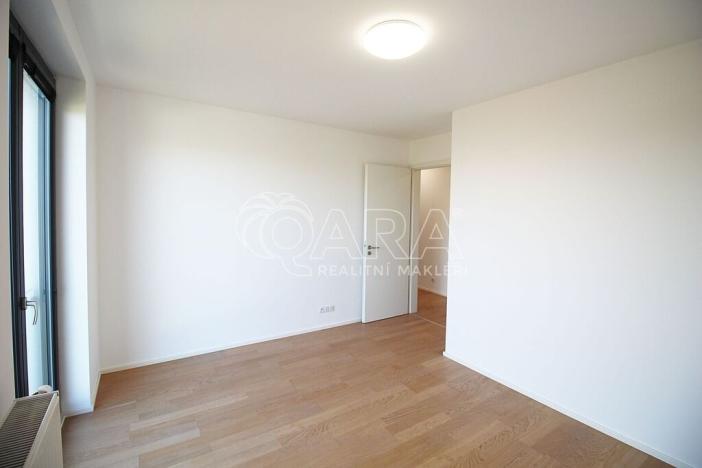 Pronájem bytu 3+kk, Praha - Kbely, Plzákova, 77 m2