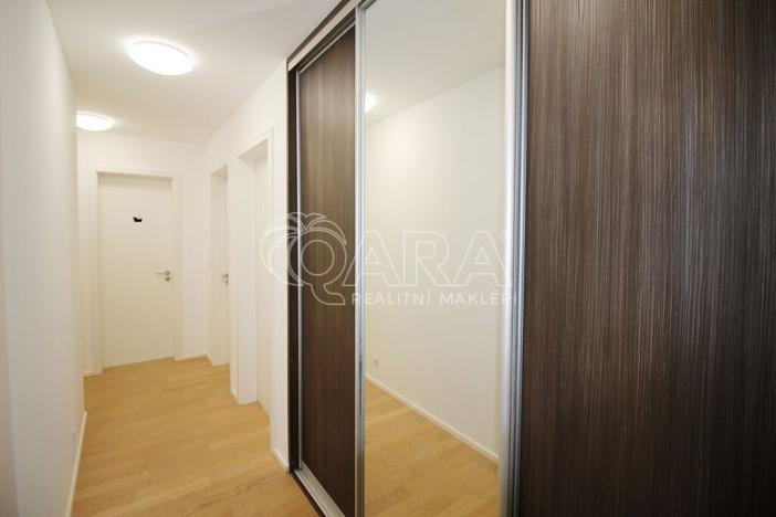 Pronájem bytu 3+kk, Praha - Kbely, Plzákova, 77 m2