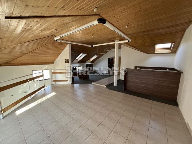 Pronájem obchodního prostoru, Olomouc, Rolsberská, 375 m2