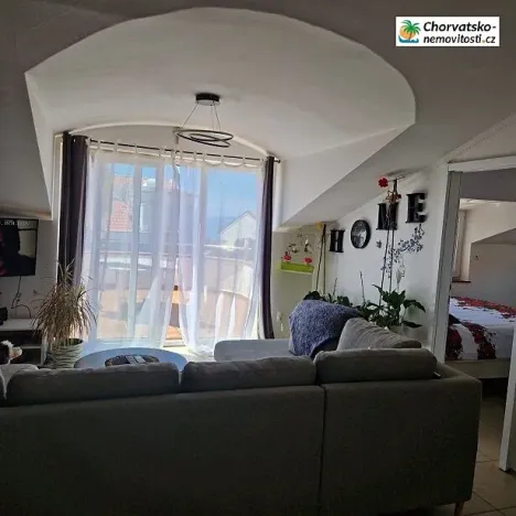 Prodej bytu 3+1, Novalja, Chorvatsko, 81 m2