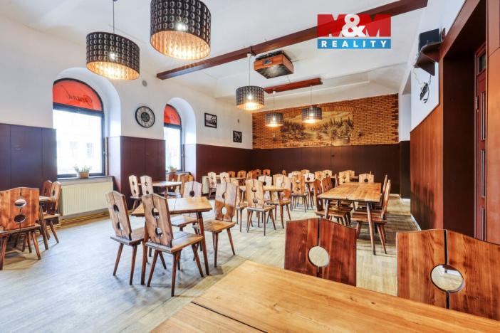 Pronájem obchodního prostoru, Klatovy - Klatovy III, Nádražní, 100 m2