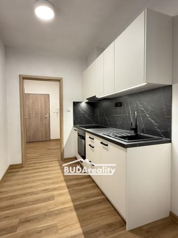 Pronájem bytu 2+kk, Otrokovice, tř. Osvobození, 40 m2