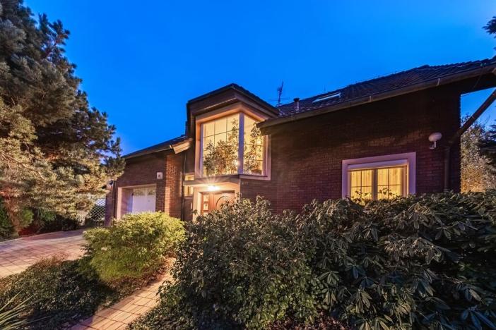 Prodej rodinného domu, Jesenice - Horní Jirčany, U vodojemu, 177 m2