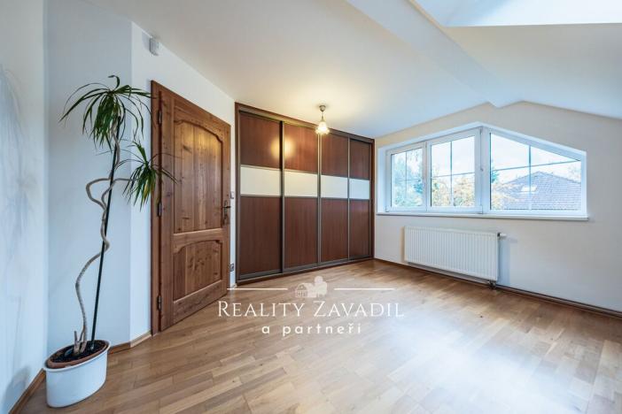 Prodej rodinného domu, Jesenice - Horní Jirčany, U vodojemu, 177 m2