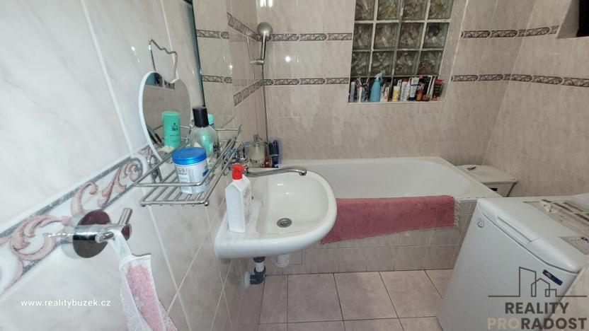 Pronájem rodinného domu, Komárov, 120 m2