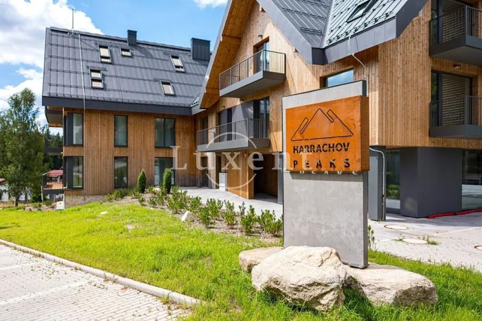 Prodej obchodního prostoru, Harrachov, 108 m2