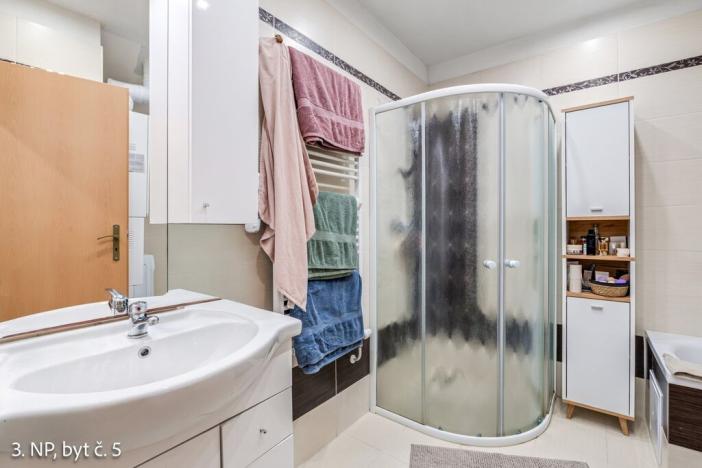 Prodej vícegeneračního domu, Osek, K. H. Borovského, 452 m2