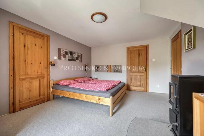 Prodej ubytování, Mnichovice, Nad rybníkem, 312 m2