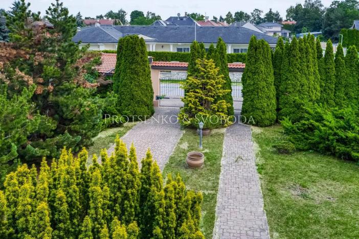 Prodej rodinného domu, Vestec, Průběžná, 427 m2