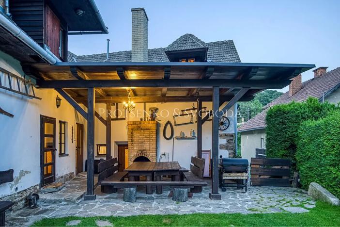 Prodej vícegeneračního domu, Dalečín, 536 m2