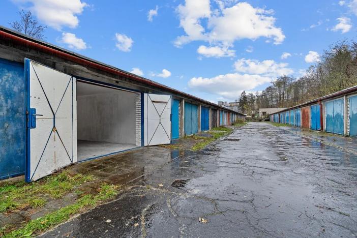 Pronájem garáže, Vsetín, Jasenická, 18 m2