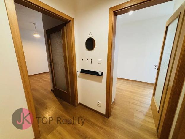 Pronájem bytu 1+1, Praha - Žižkov, Husitská, 34 m2